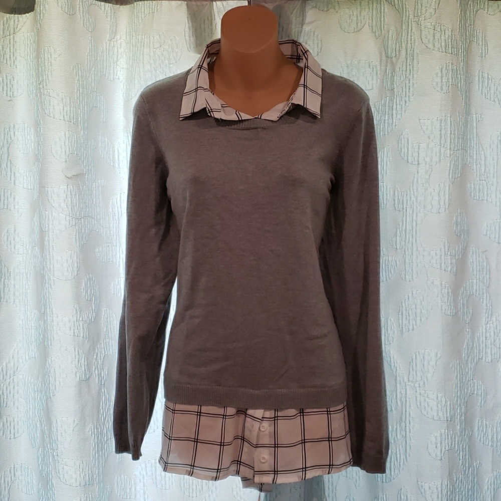 Adriana Papell Long Sleeved Layered Shirt